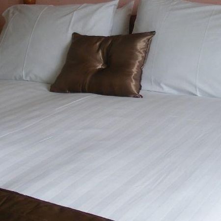 Harbour Moon Inn 루 외부 사진